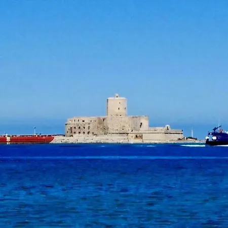 A Casa Ru Nonno Tonino בית הארחה ולדריצ'ה